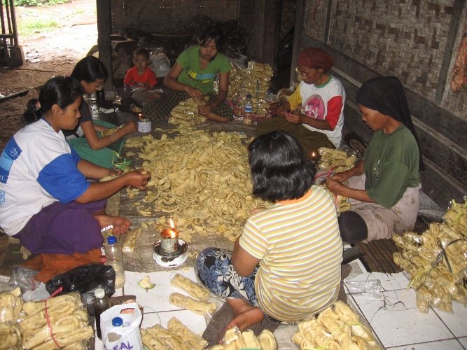 Life skills for 250 of tsunami victims in Aceh