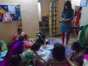 Kavita interacting with women