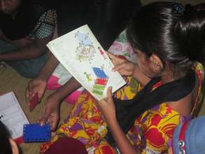 Girls show their artistic creativity