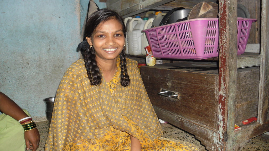 Life skills training of 300 girls in Mumbai slums