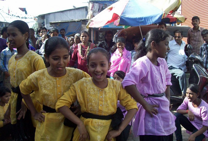 Life skills training of 300 girls in Mumbai slums