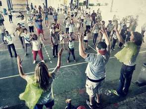 Juntos Somos Mas Fuertes! Together We Are Stronger