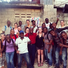 EIM students and international volunteers