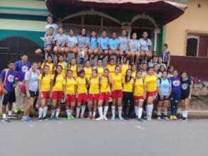 FSF Juniors & Seniors in front of Tres Pisos