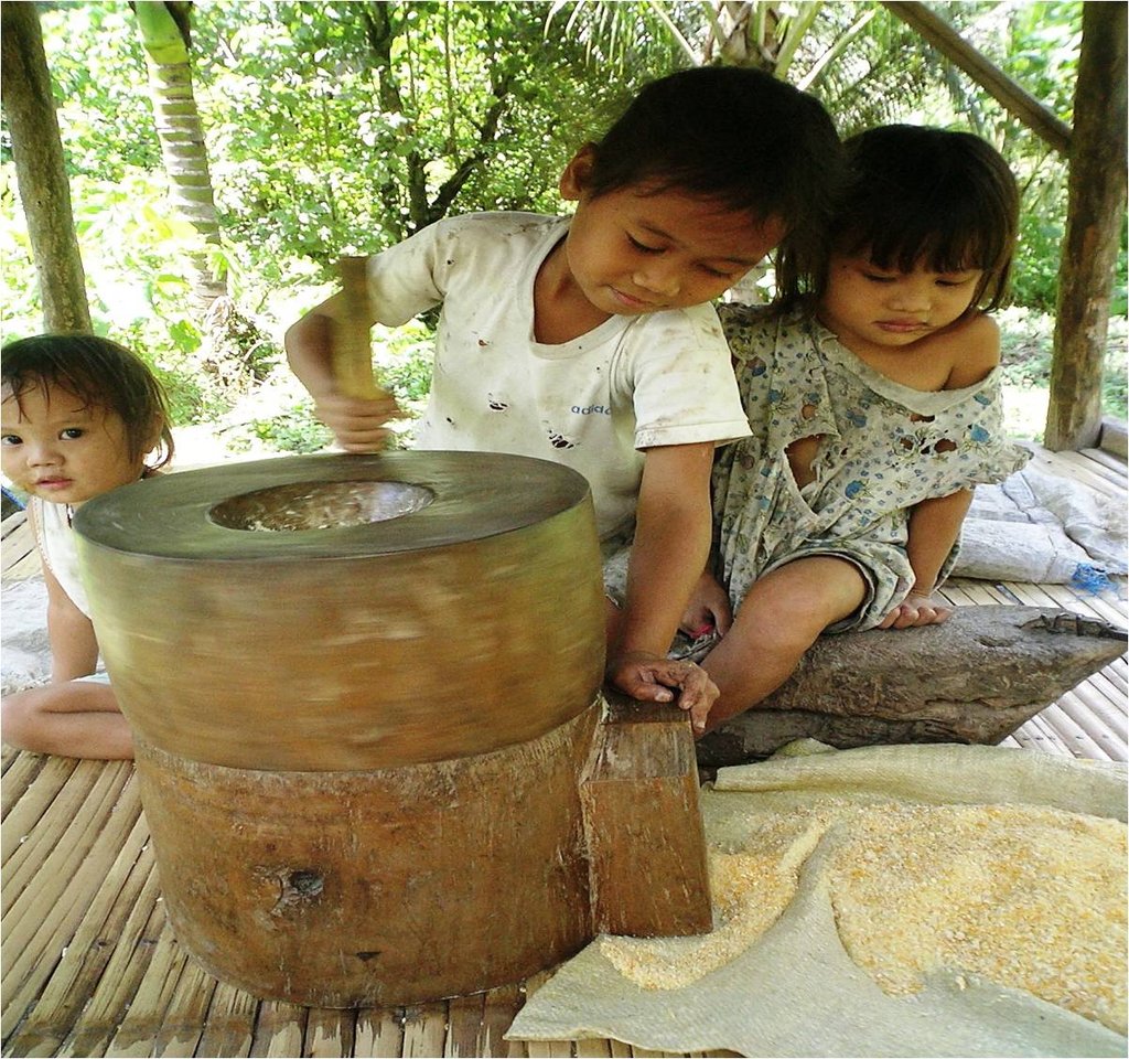 Ensure Food for 500 Poor Filipino Villages