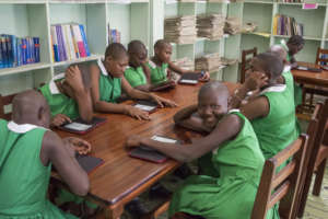 Kutamba students using e-readers