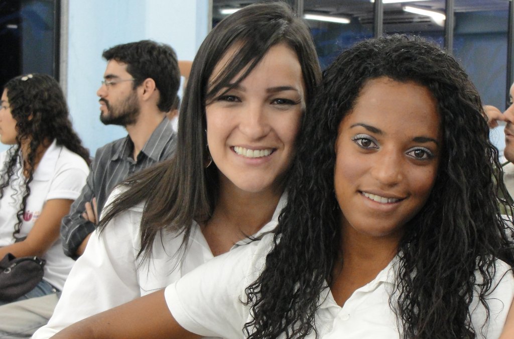 Empower 50 Young Women At-Risk in Recife-Brazil