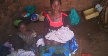 Cissy (18) a young mother with 2 children