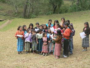 Girls from Manantiales