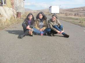 Our volunteers in Lchashen village of Gegarquniq