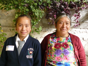 San Pedro Mother & Daughter