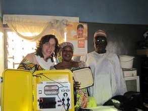 Health Care Staff Receiveing Suitcase Certificate