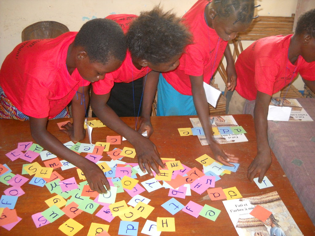 Help 300 Students Learn to Read in Burkina Faso