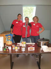 Crock pot cooking lesson at Raphael House