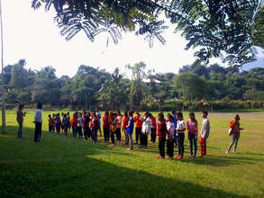 Back to school on the first day of the new term!