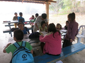 Children practice Thai language in the morning