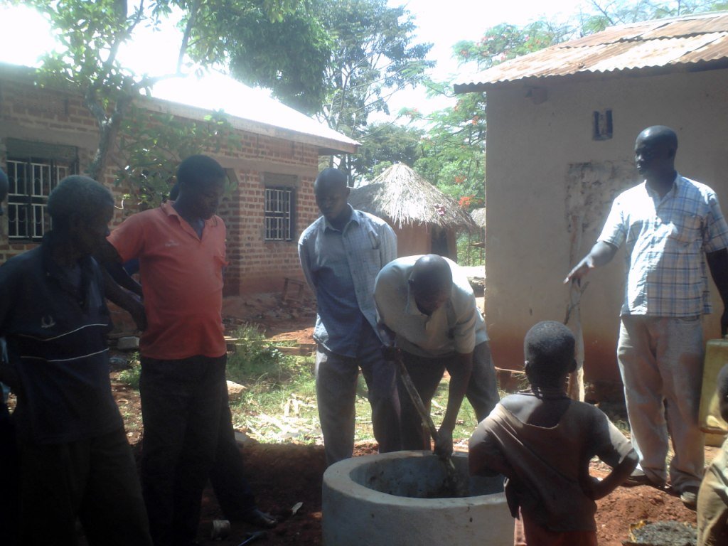 1 - 2 Million Trees a Year in Uganda's Countryside