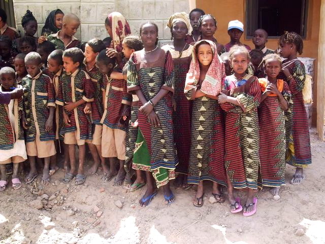 Educate 70 children in the village of Mora, Mali