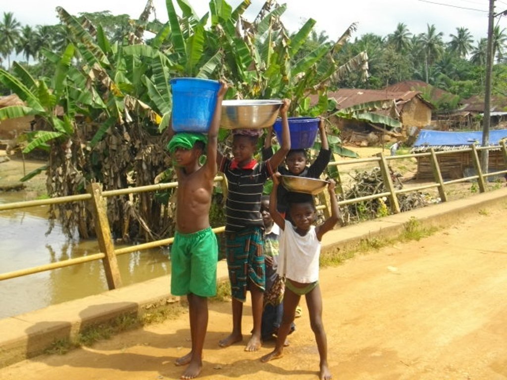 Rescue 3000 Aponmu Villagers from Schistosomiasis