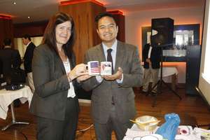 Officers from the US Consulate & Magic Design mugs
