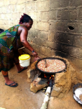 Production process of groundnut paste.