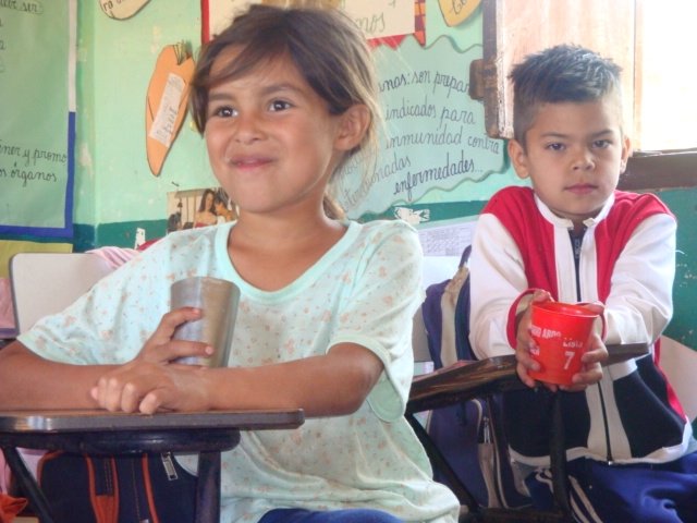 Give toilets to 200 children in Paraguay