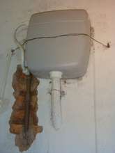 The flush doesn't work...