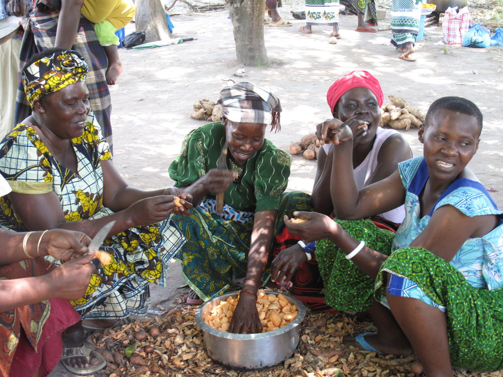 Eating Orange for Better Health in Burkina Faso
