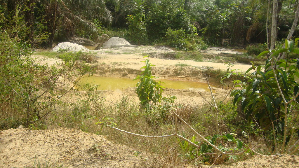 Provide equipment and training to Liberian miners