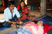 Train midwives to help 4600 children in Cambodia