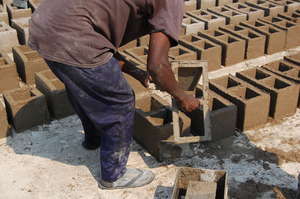 Making Concrete Blocks On Site