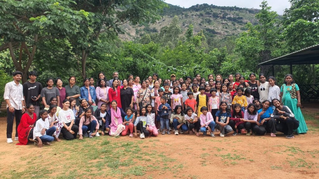 Nature Trip : Learning in the wild