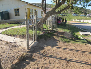 A new fence to make our playground safe