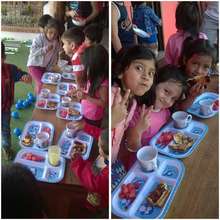 Students enjoying breakfast now at Los Patojos!