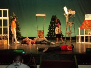 Compartir- Students Perform Don Quixote!