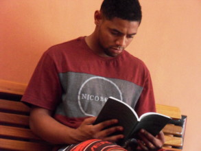 CONCENTRATING ON READING