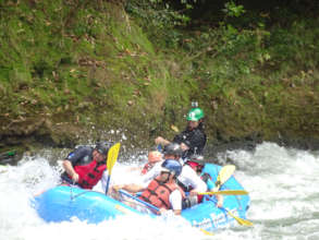 President Solis Rafts Savegre (Tico Times)