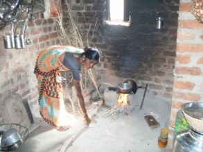 Meet Ranjana as she starts her cooking for the day
