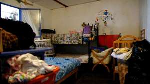 Uno de los cuartos (one of the bedrooms)