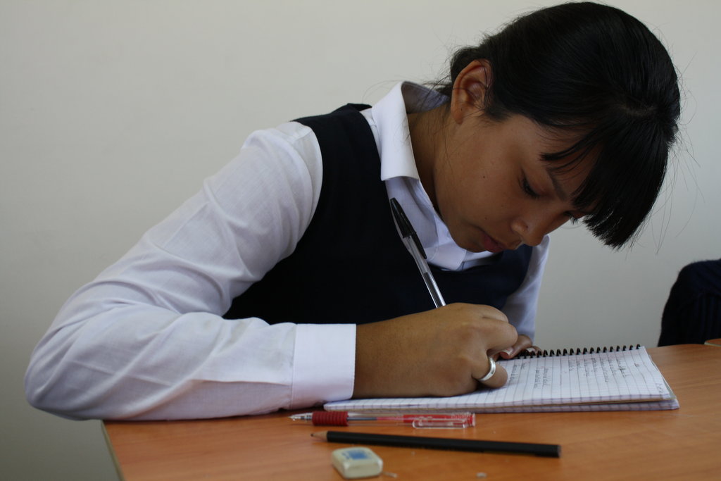 Help 2800 Chilean children to learn how to read