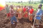 Training farm for 2046 poor farmers in BURUNDI