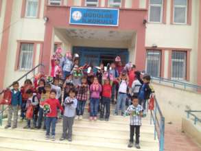 Students sending their love and happiness to you..