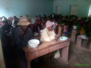 Elderly people in difficulty in their community