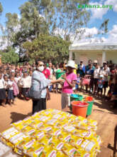 Kids waiting while gardeners get reward