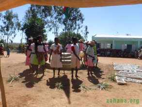 Women's cultrual group performing