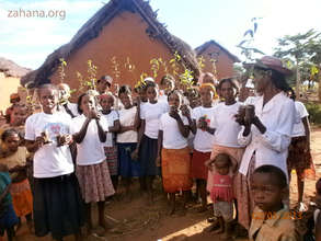 Women planting trees Int. Women's Day