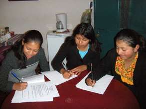 Santa Clara la Laguna Scholarship Holders