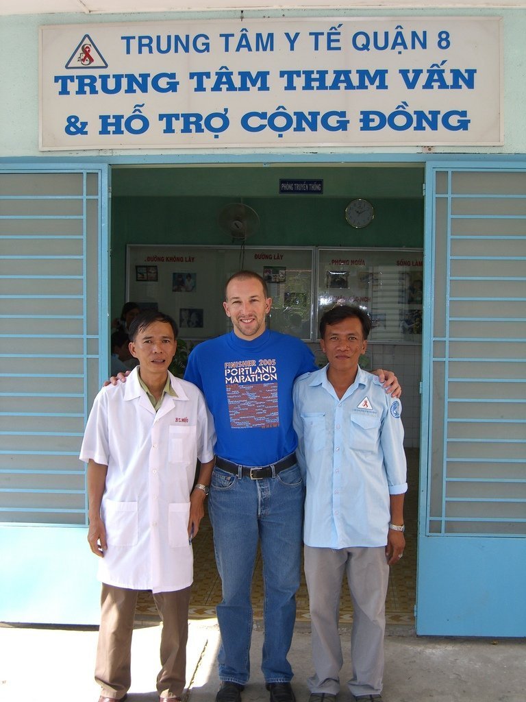 1000 doctors free 3rd world from charity reliance