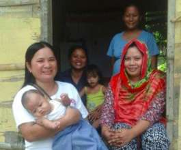 Meddie counsels on breastfeeding during home visit