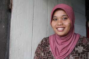 Midwives like Rina Ardina partner with Mercy Corps